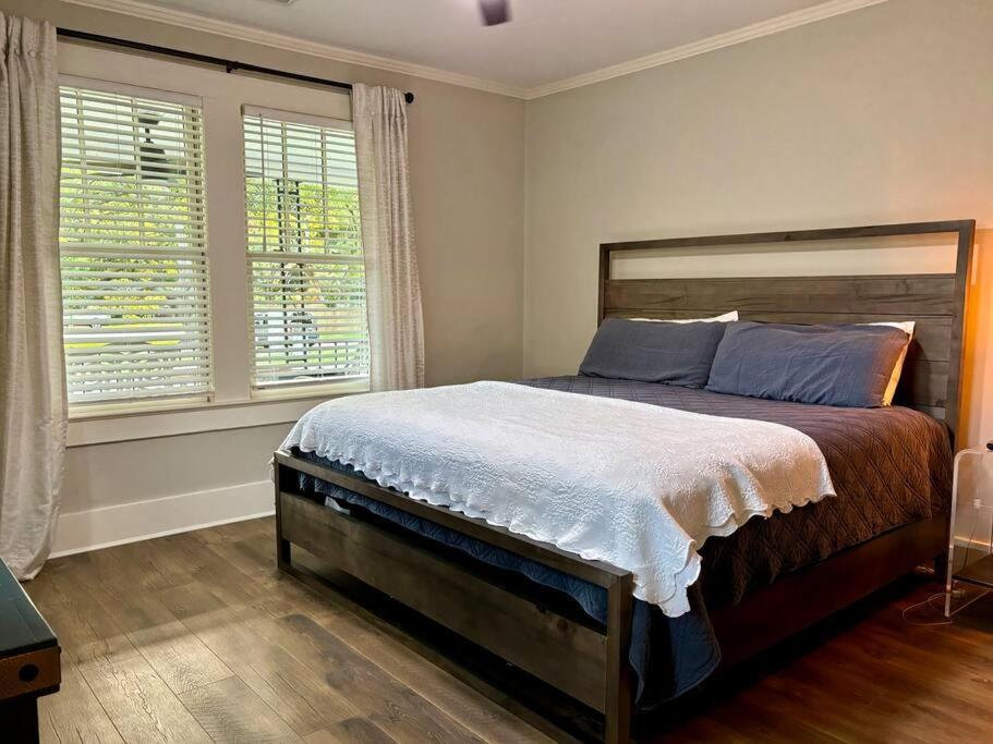Villa Charming Charleston House Extérieur photo