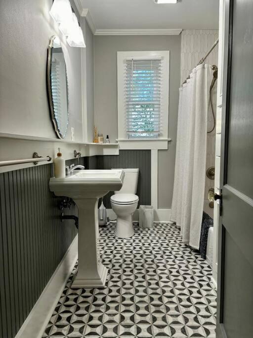 Villa Charming Charleston House Extérieur photo
